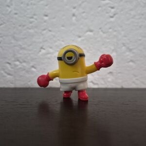 2019 McDonald's The Rise of Gru Minion Boxing Boxer Stuart Happy Meal Toy